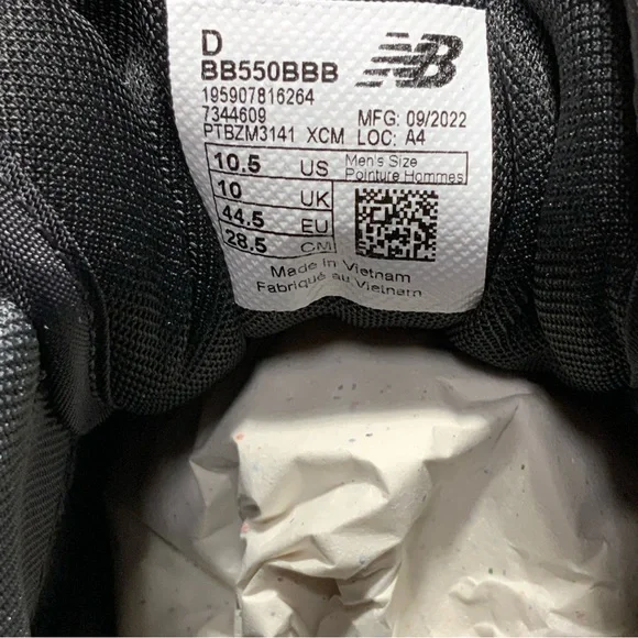 New Balance 550 Triple Black BB550BBB Sizes 10.5 Available Brand New - Picture 11 of 11